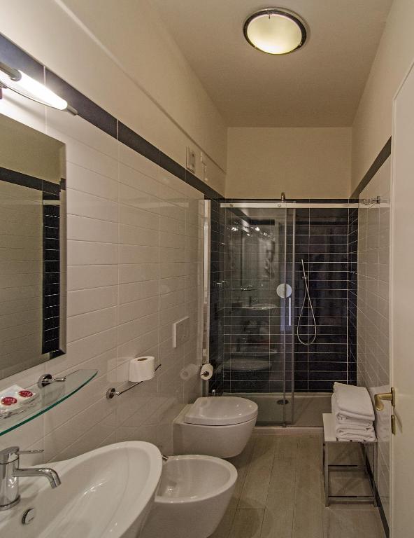 מרינה די פיאטרסנטה Hotel Alk מראה חיצוני תמונה